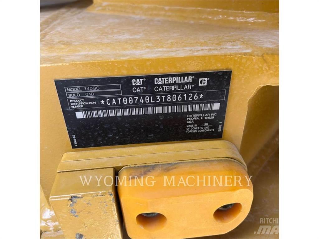 CAT 740 GC Tombereau articulé