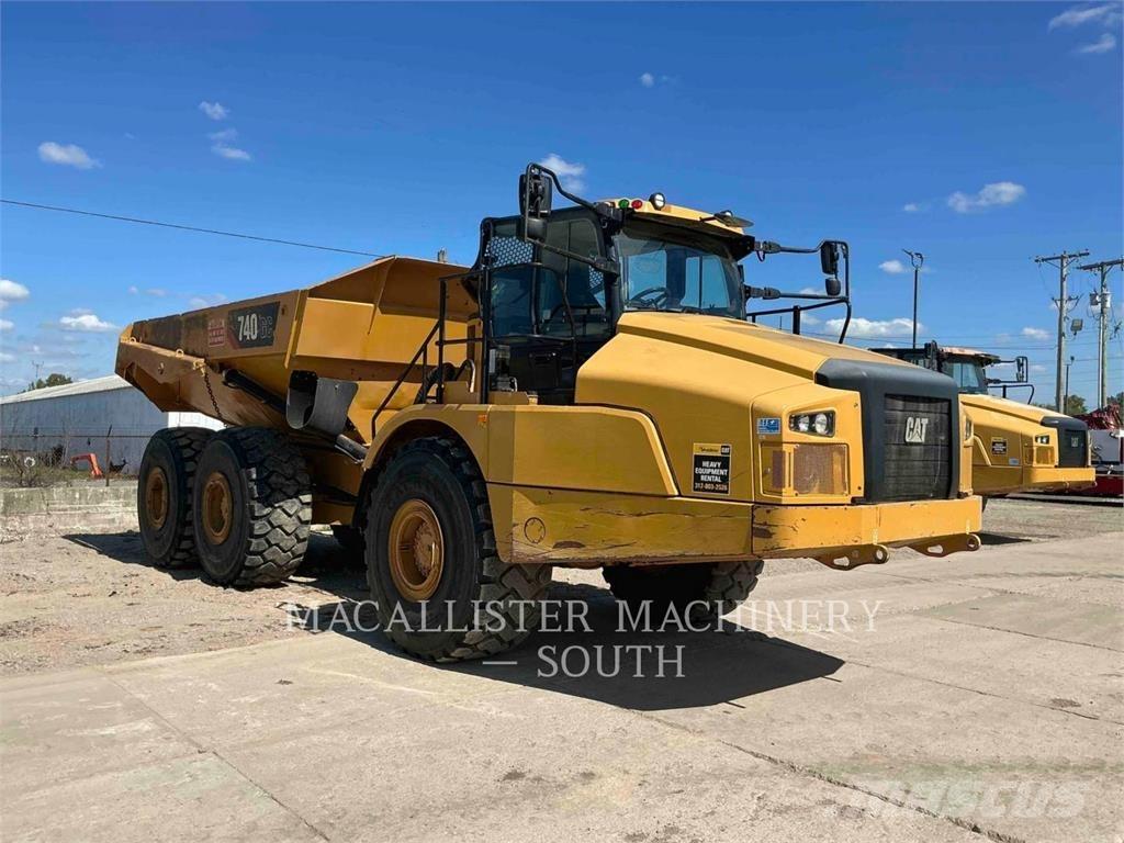 CAT 740 GC Tombereau articulé