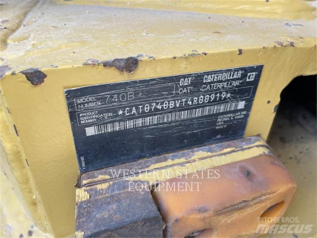 CAT 740B Tombereau articulé