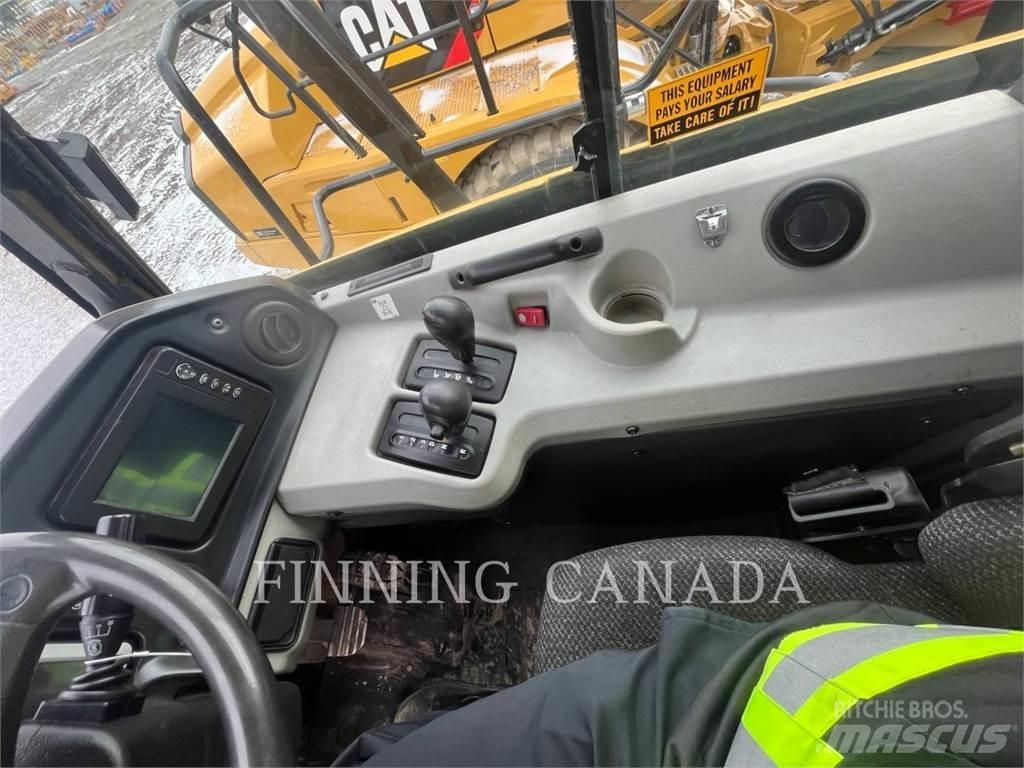 CAT 740B Tombereau articulé