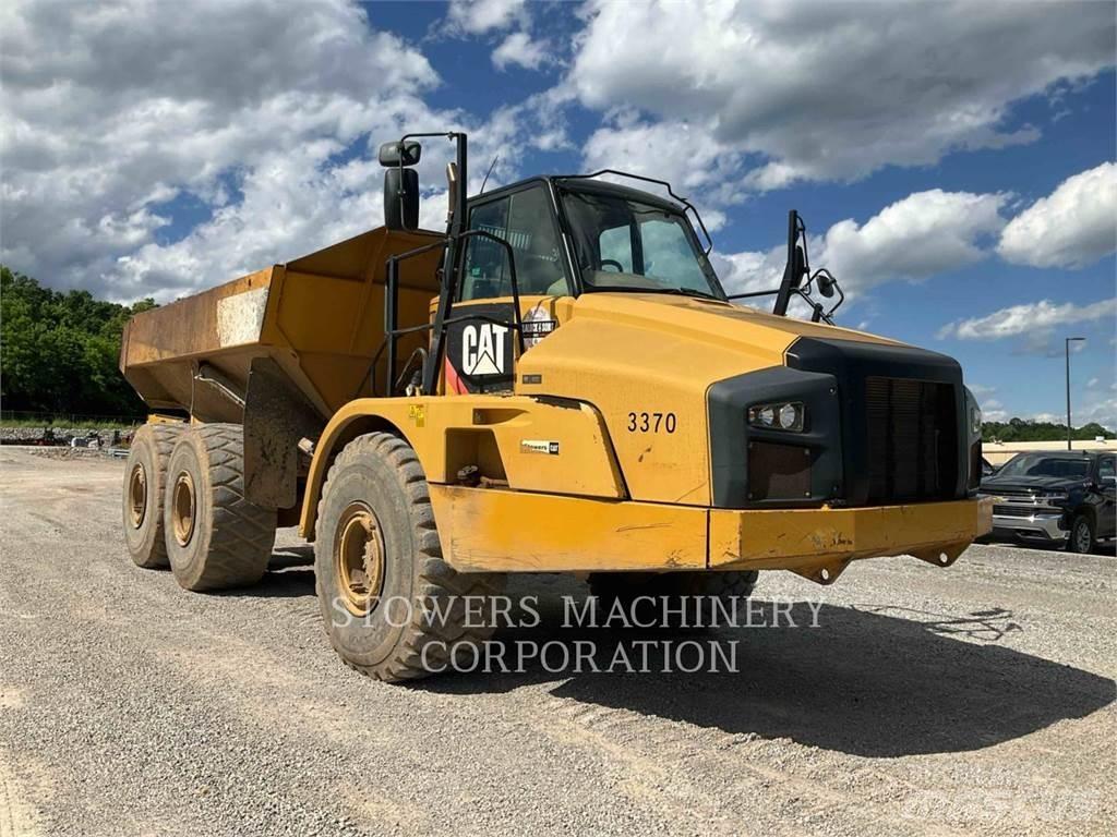 CAT 740B Tombereau articulé