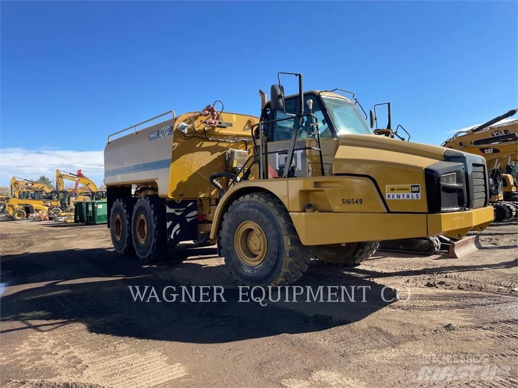 CAT 740B WT RB Camion citerne à eau