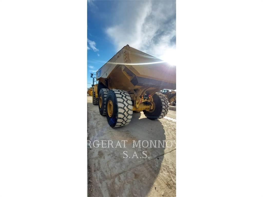 CAT 740GC Tombereau articulé