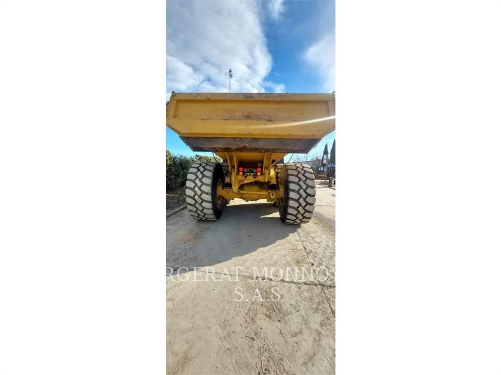 CAT 740GC Tombereau articulé