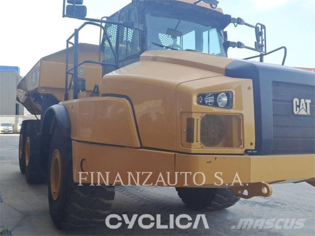 CAT 740GC Tombereau articulé