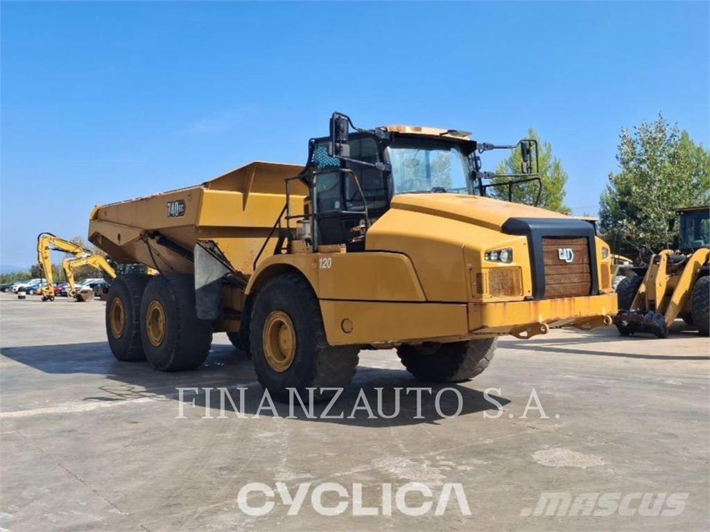 CAT 740GC Tombereau articulé