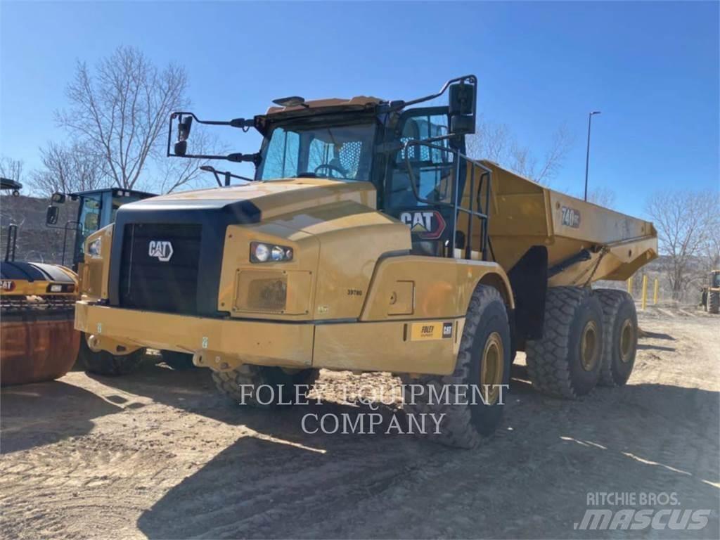 CAT 740GC-04 Tombereau articulé