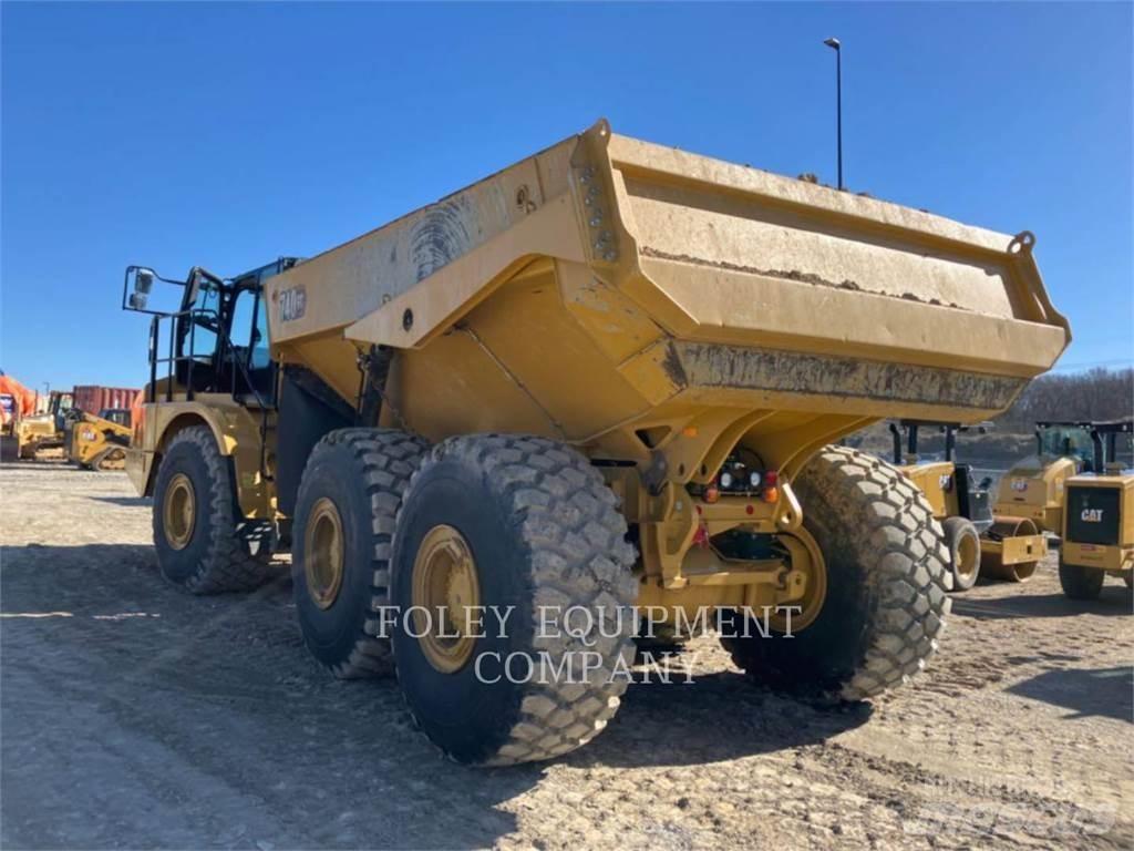 CAT 740GC-04 Tombereau articulé