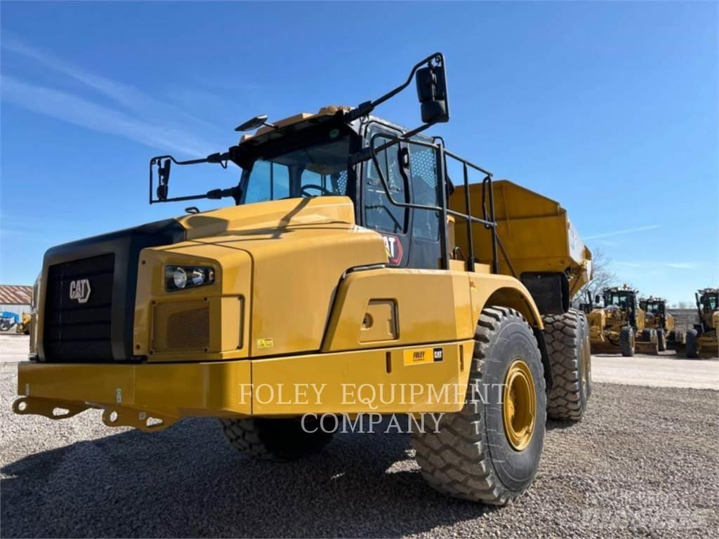 CAT 740GC-04 Tombereau articulé