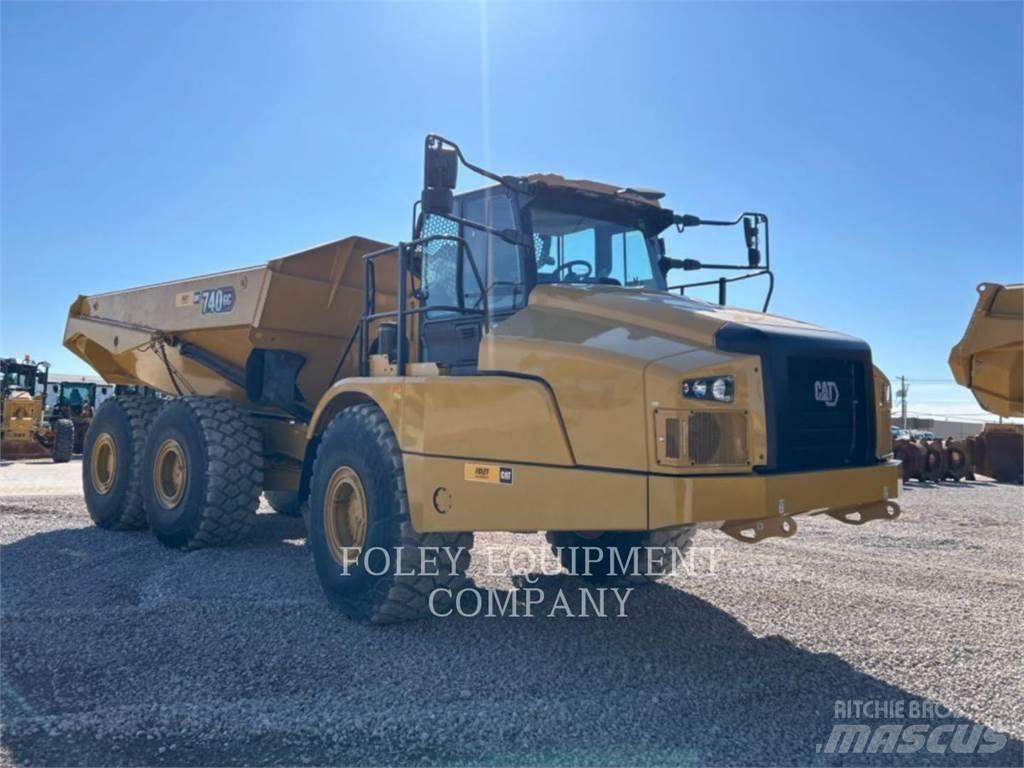 CAT 740GC-04 Tombereau articulé