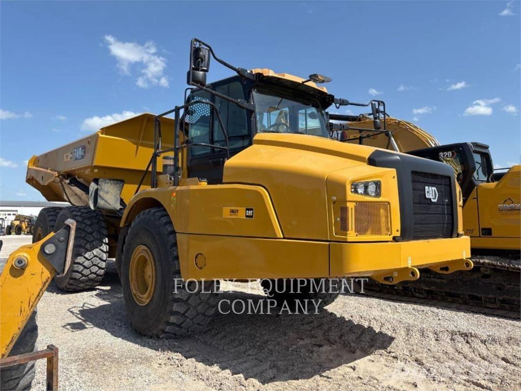 CAT 740GC-04 Tombereau articulé
