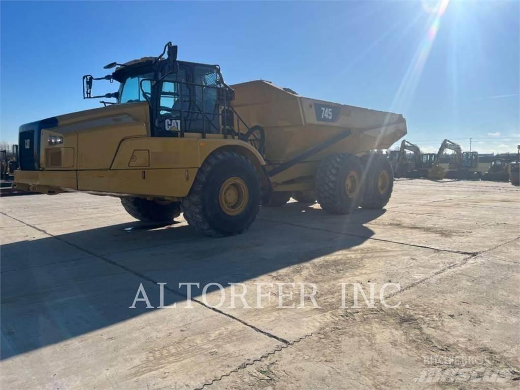CAT 745 Tombereau articulé