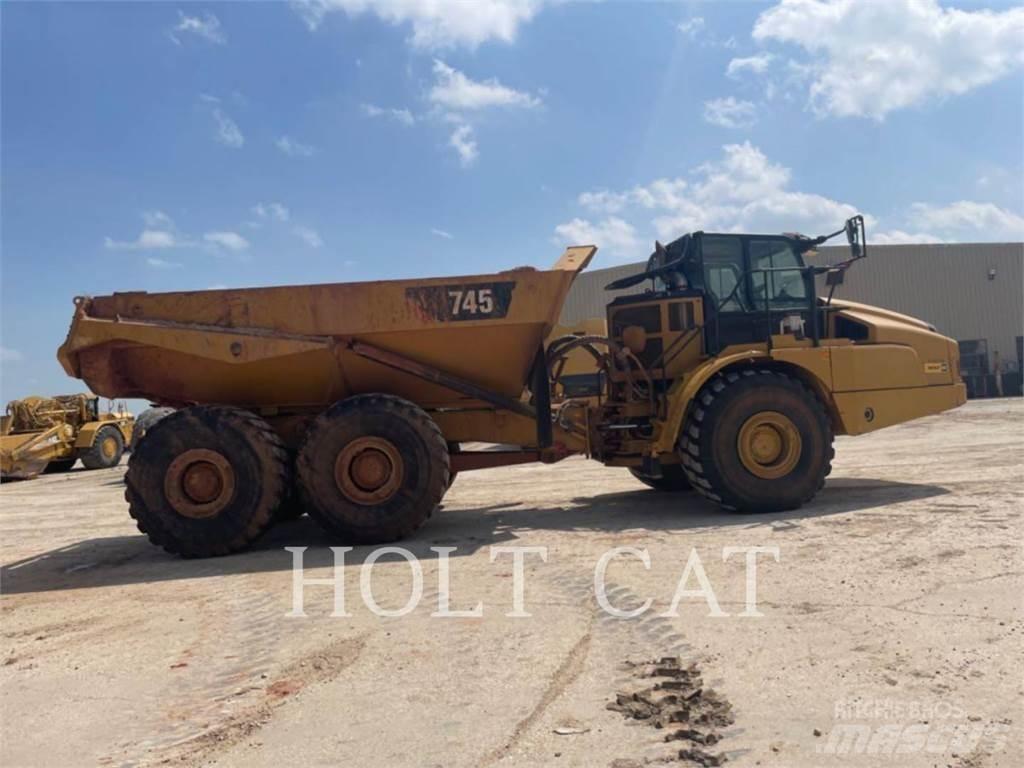 CAT 745 Tombereau articulé