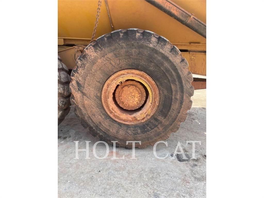 CAT 745 Tombereau articulé