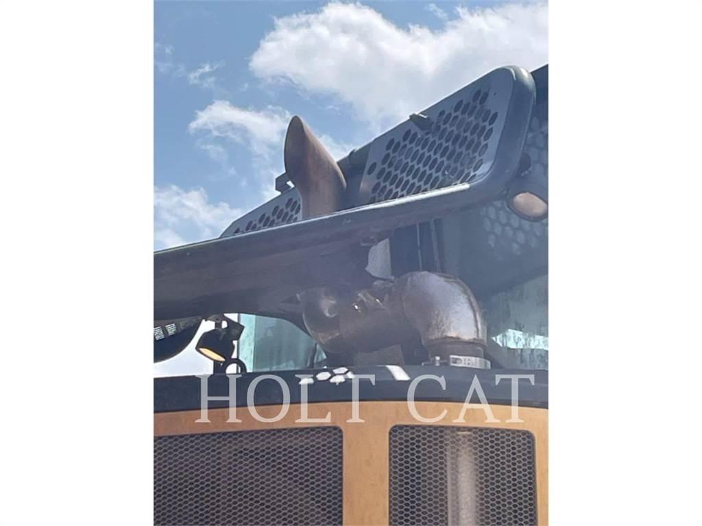 CAT 745 Tombereau articulé