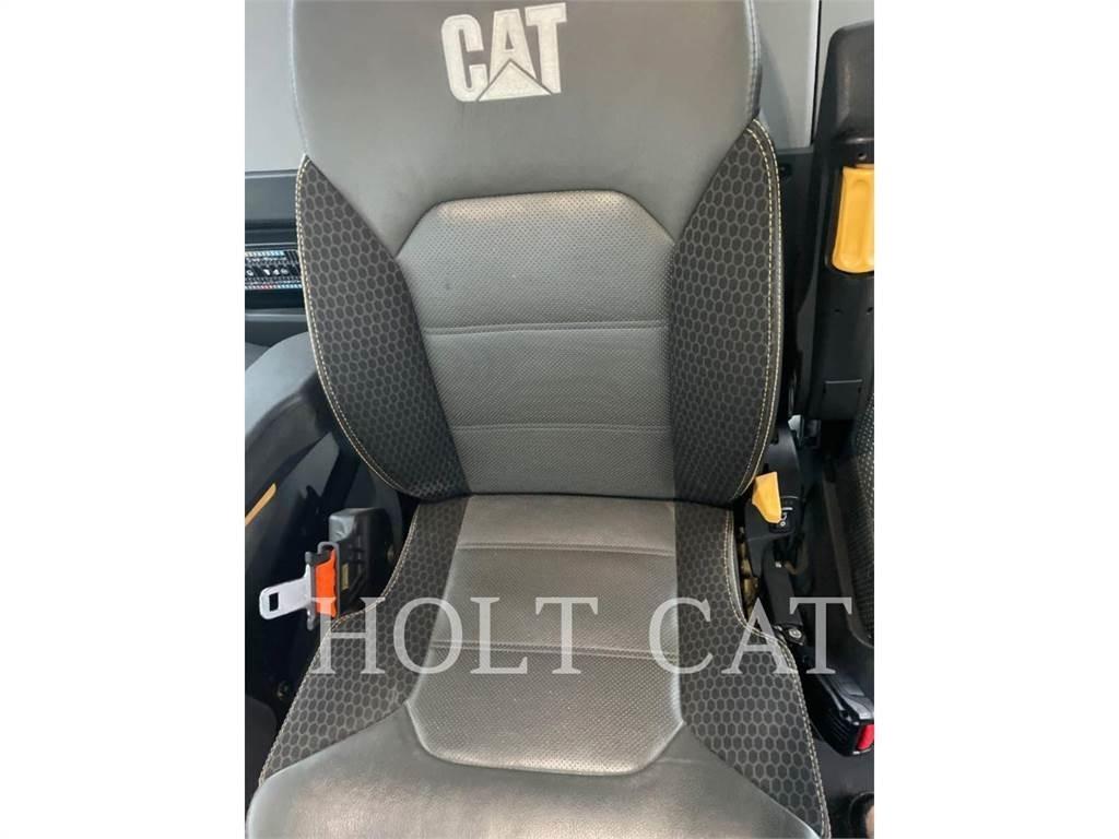 CAT 745 Tombereau articulé