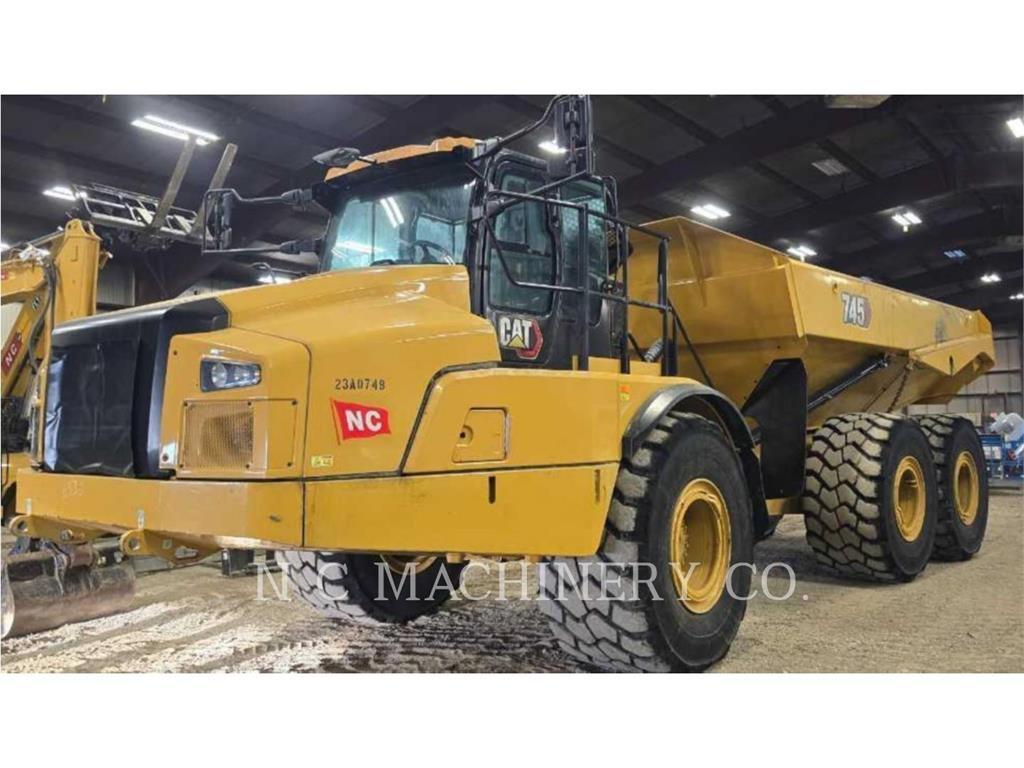 CAT 745 Tombereau articulé