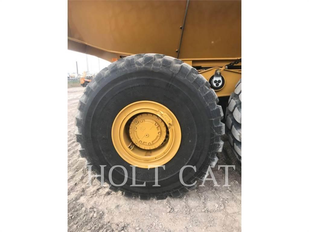CAT 745 Tombereau articulé