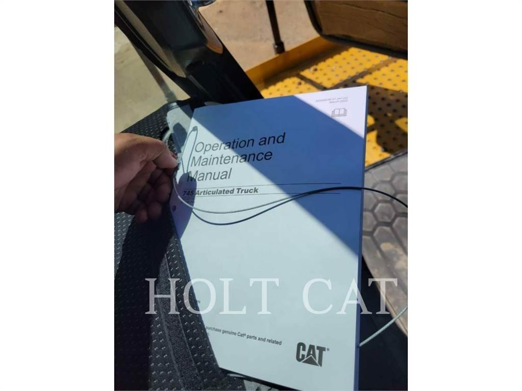 CAT 745 Tombereau articulé