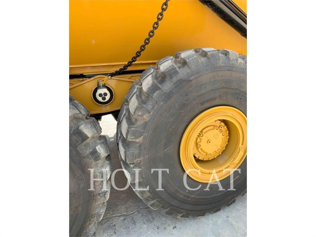 CAT 745 Tombereau articulé