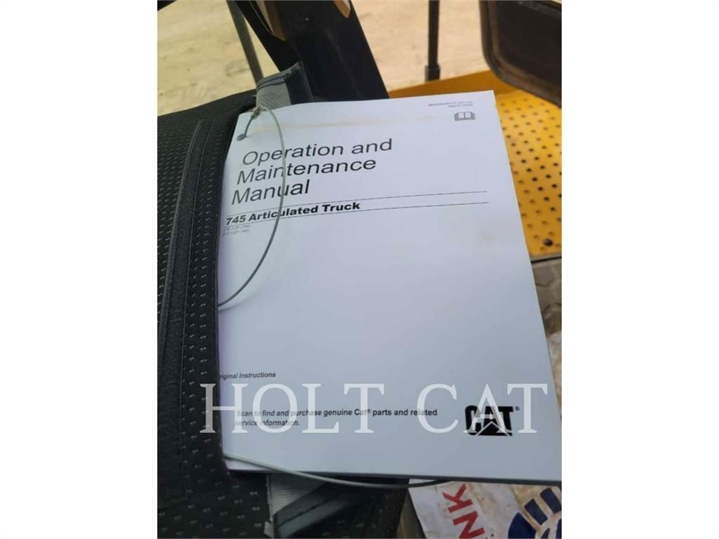 CAT 745 Tombereau articulé