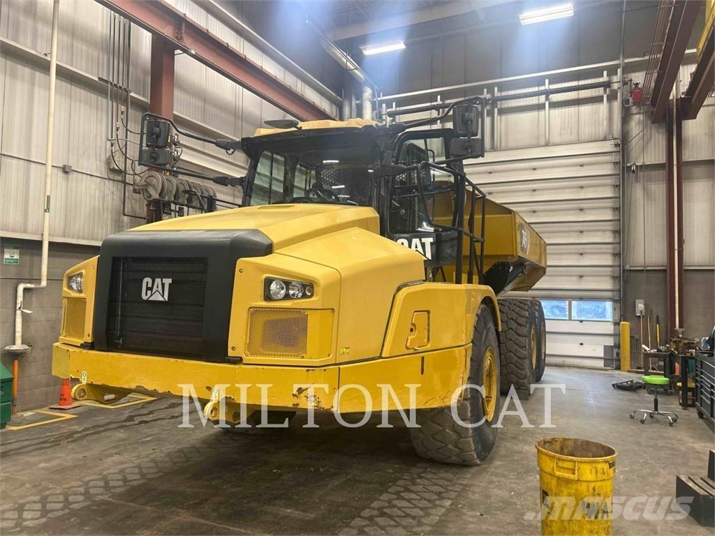 CAT 745 Tombereau articulé