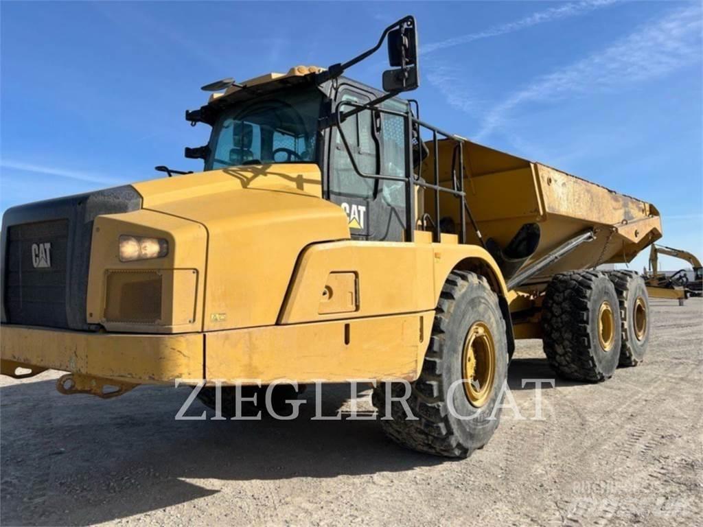 CAT 745 Tombereau articulé