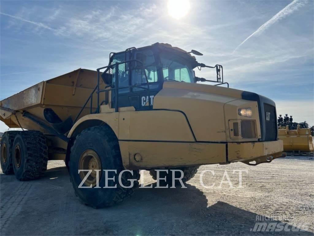 CAT 745 Tombereau articulé
