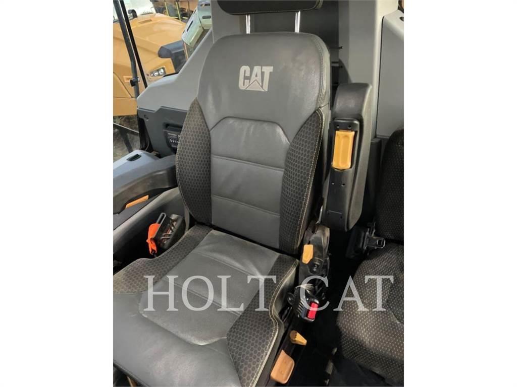 CAT 745 Tombereau articulé