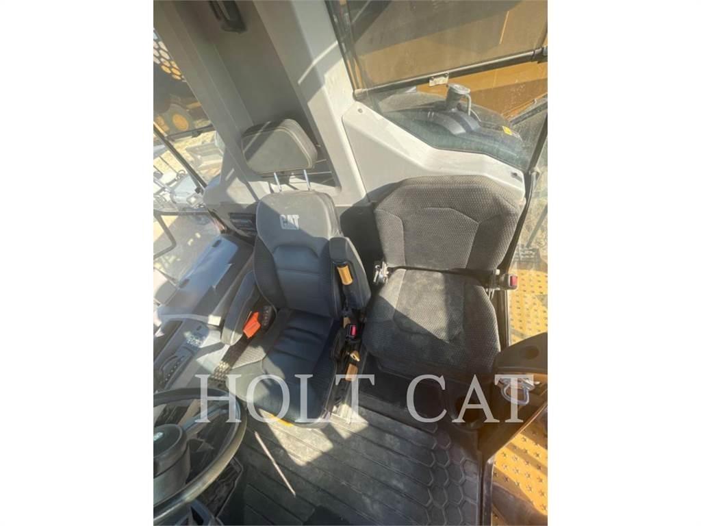 CAT 745 Tombereau articulé