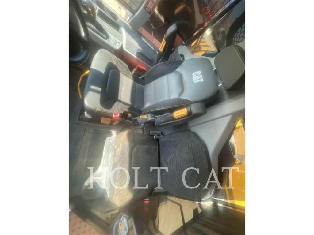 CAT 745 Tombereau articulé
