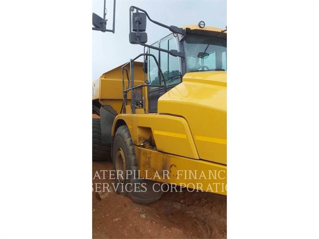 CAT 745 Tombereau articulé