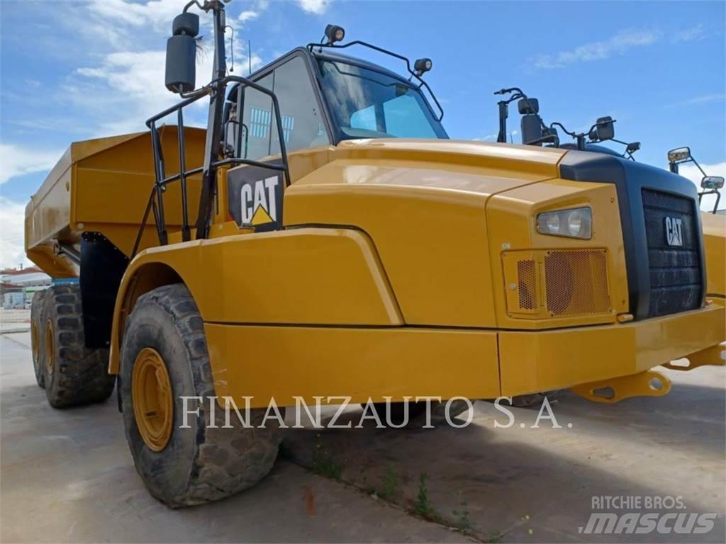 CAT 745 Tombereau articulé