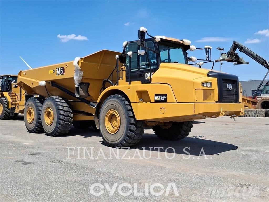 CAT 745 Tombereau articulé