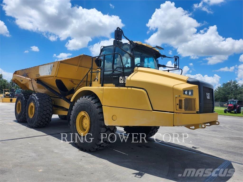 CAT 745 Tombereau articulé