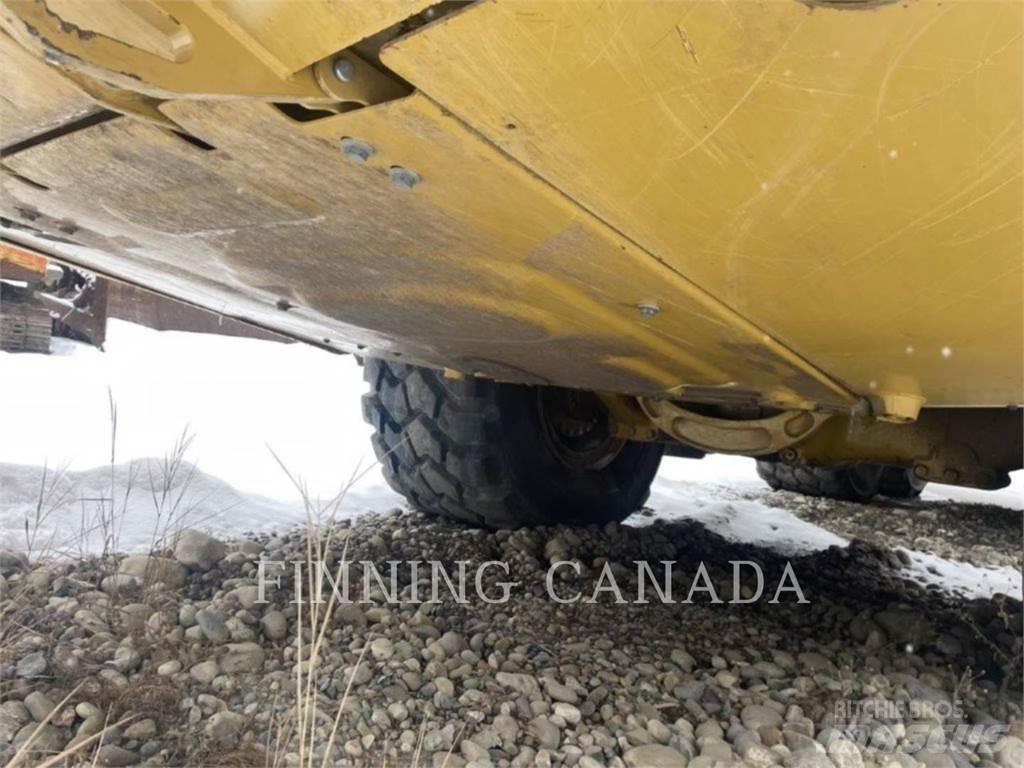 CAT 745 Tombereau articulé