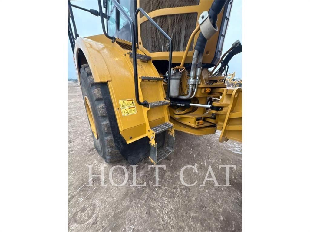CAT 745 Tombereau articulé