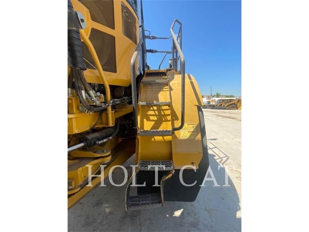 CAT 745 Tombereau articulé