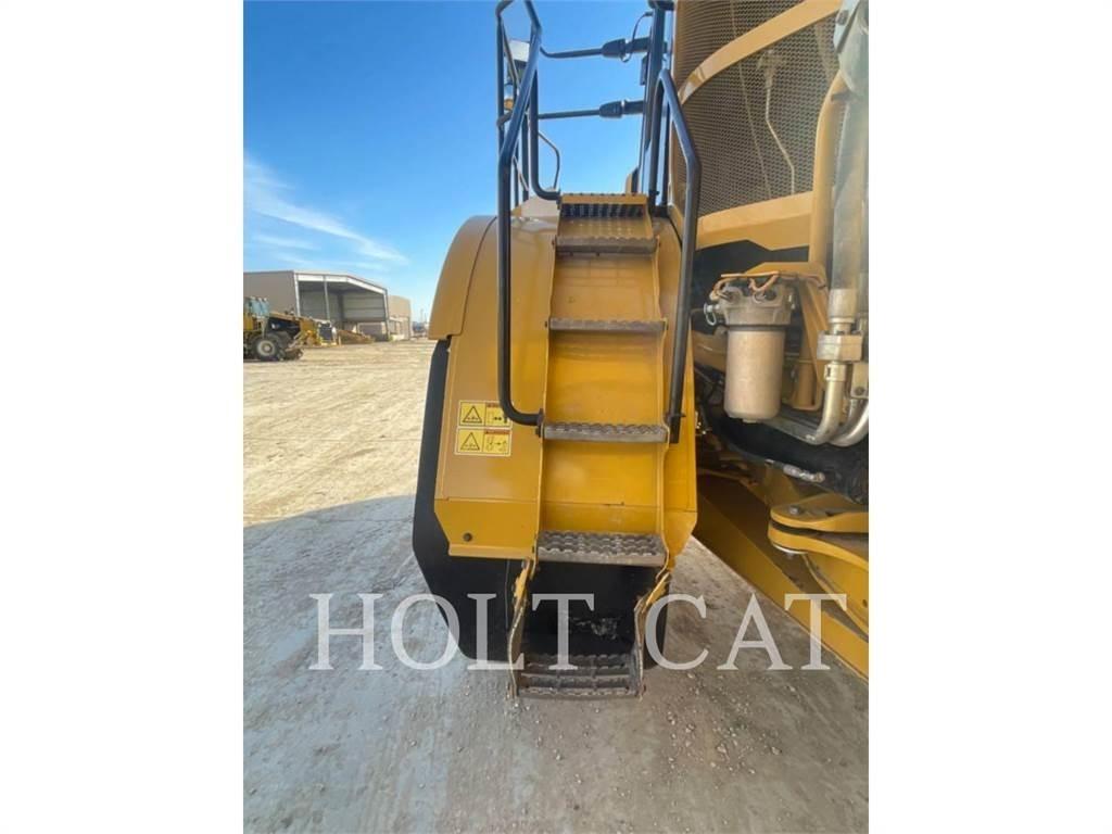 CAT 745 Tombereau articulé