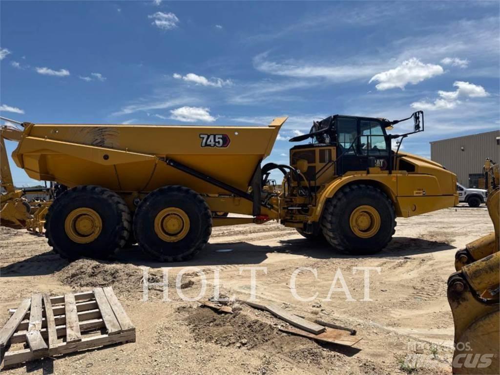 CAT 745 Tombereau articulé