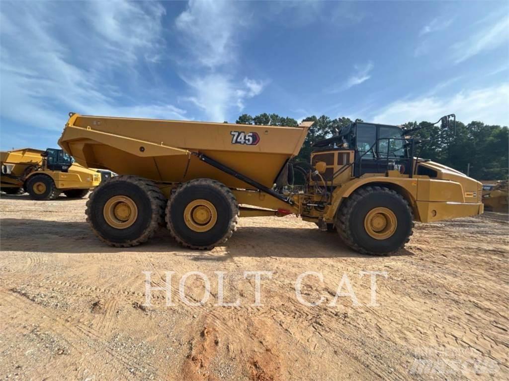 CAT 745 Tombereau articulé