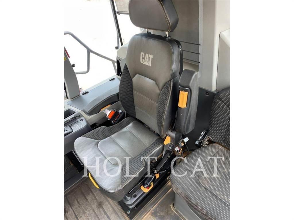CAT 745 Tombereau articulé