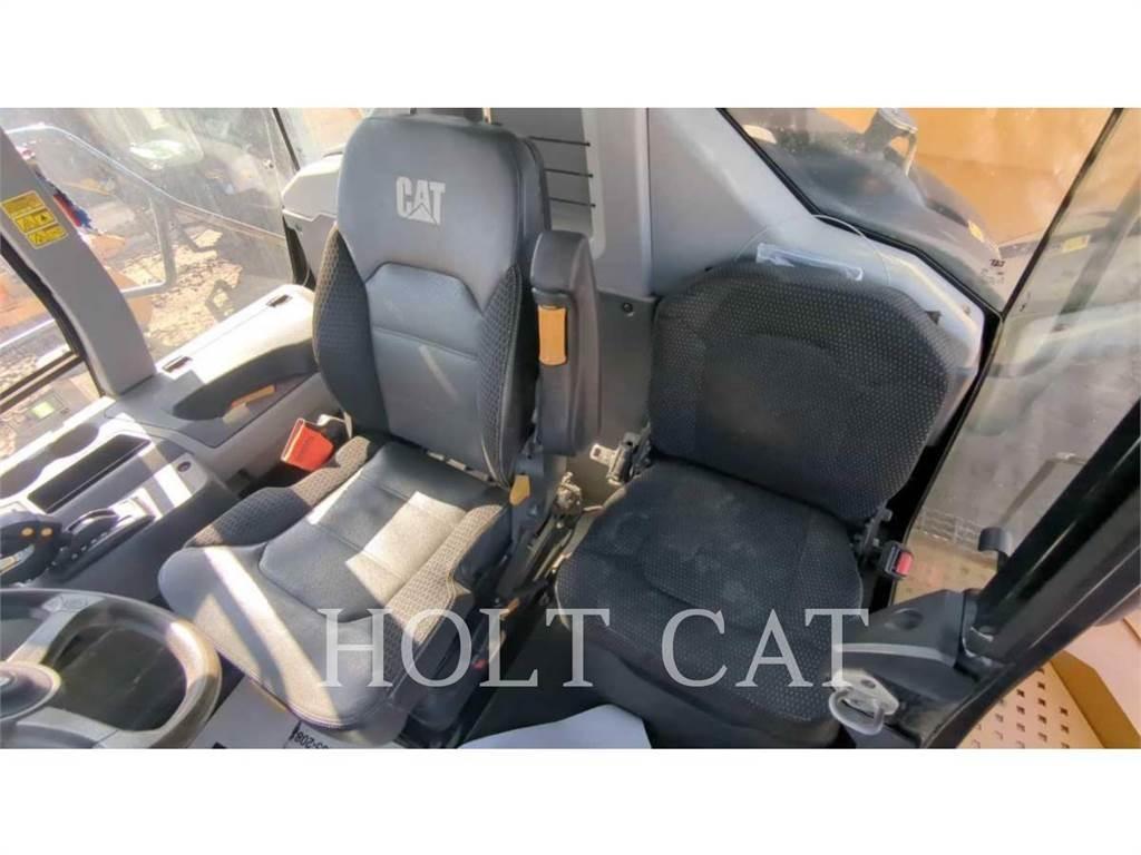 CAT 745 Tombereau articulé