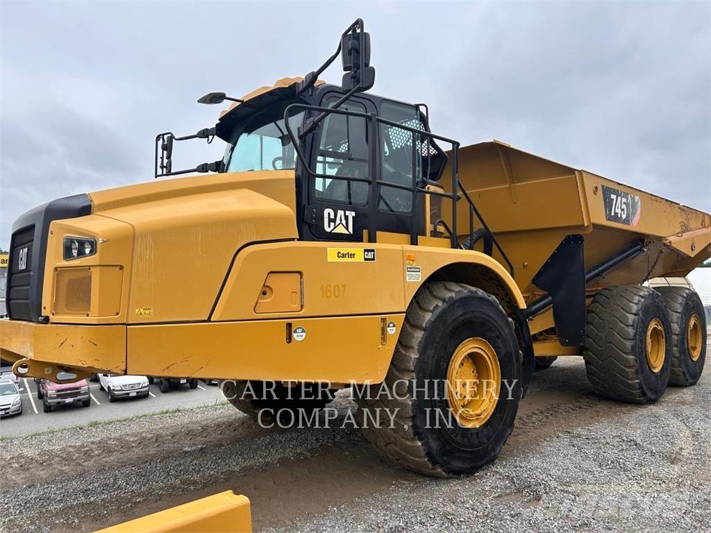 CAT 745 Tombereau articulé