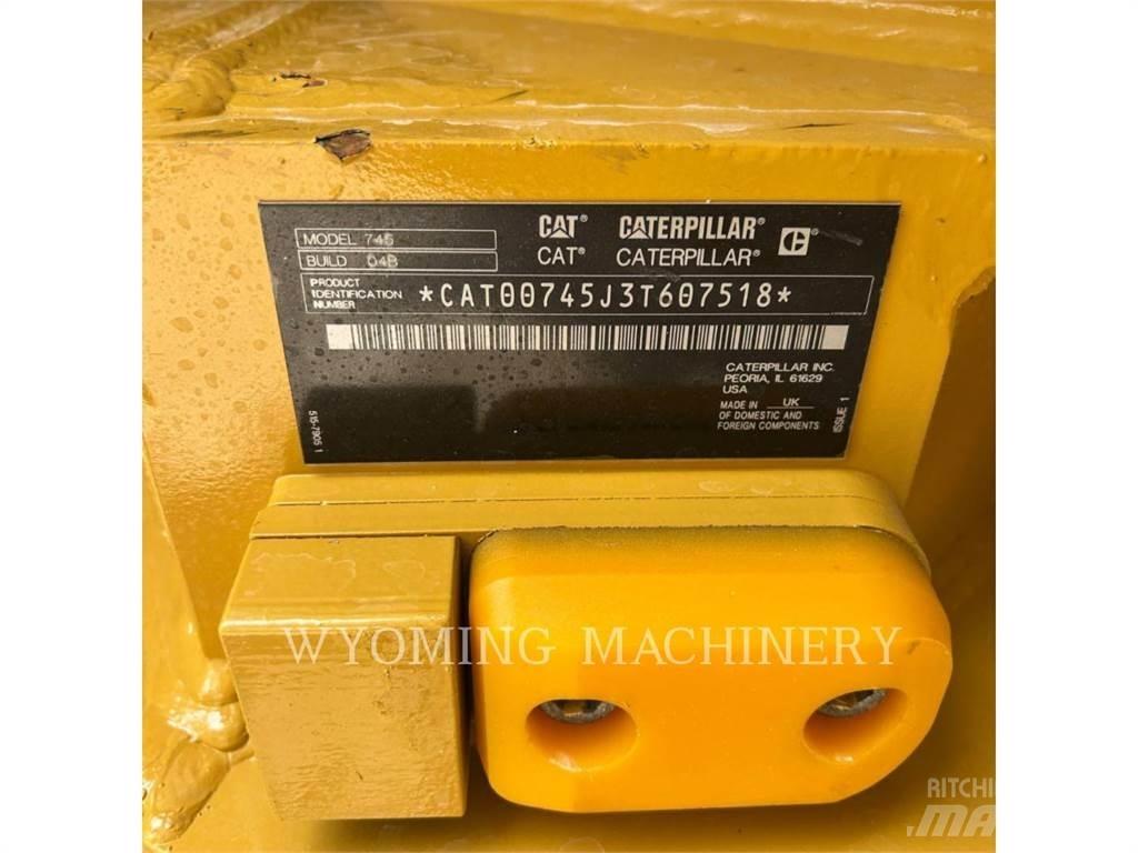 CAT 745 Tombereau articulé