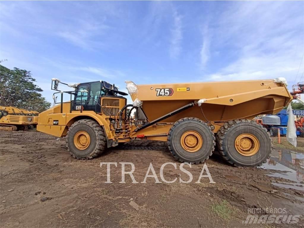 CAT 745 Tombereau articulé