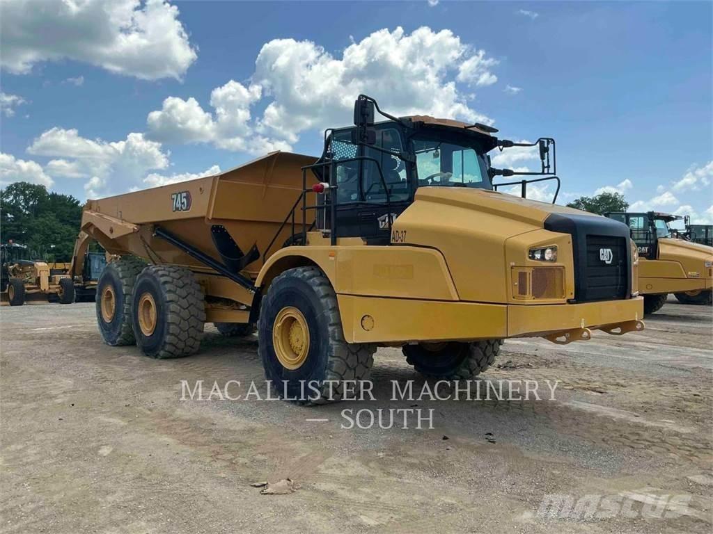 CAT 745 Tombereau articulé
