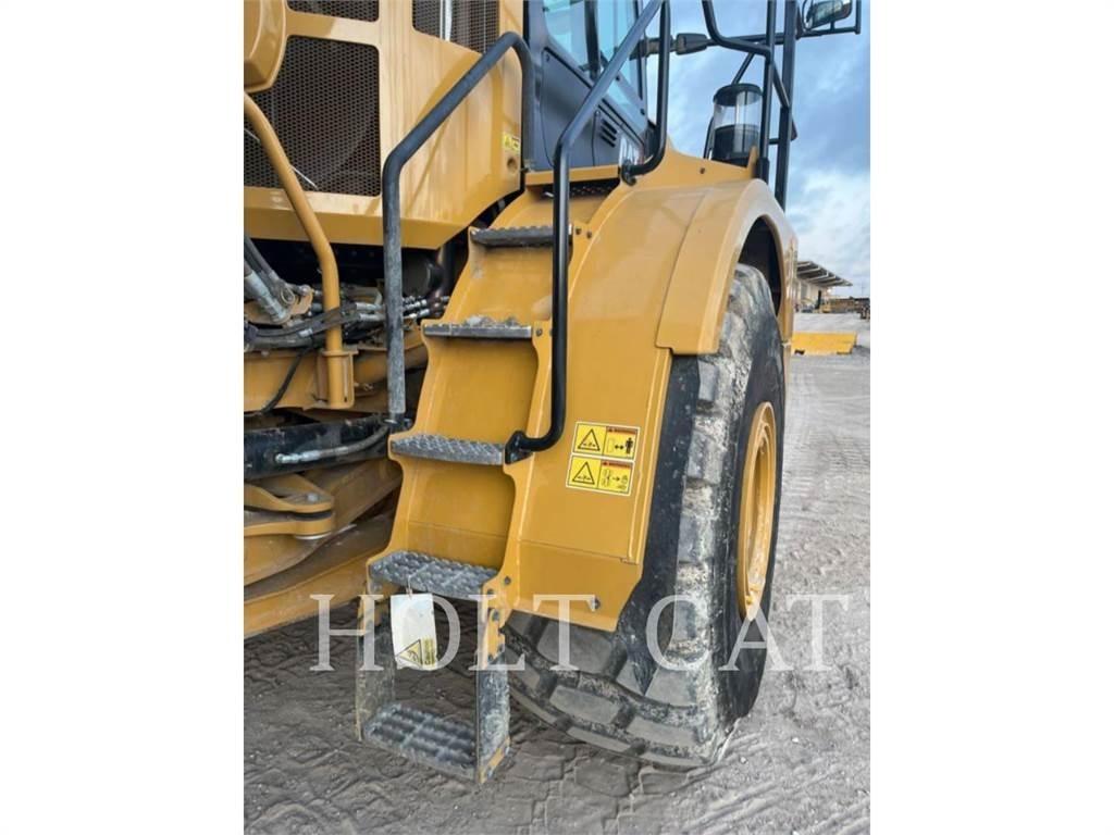 CAT 745 Tombereau articulé