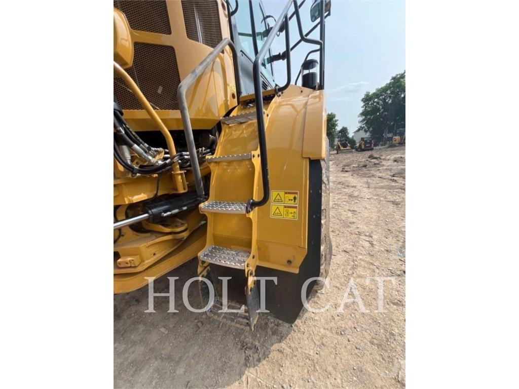 CAT 745 Tombereau articulé