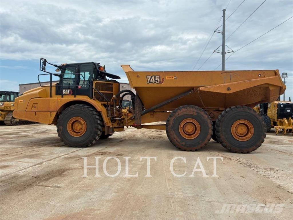 CAT 745 Tombereau articulé